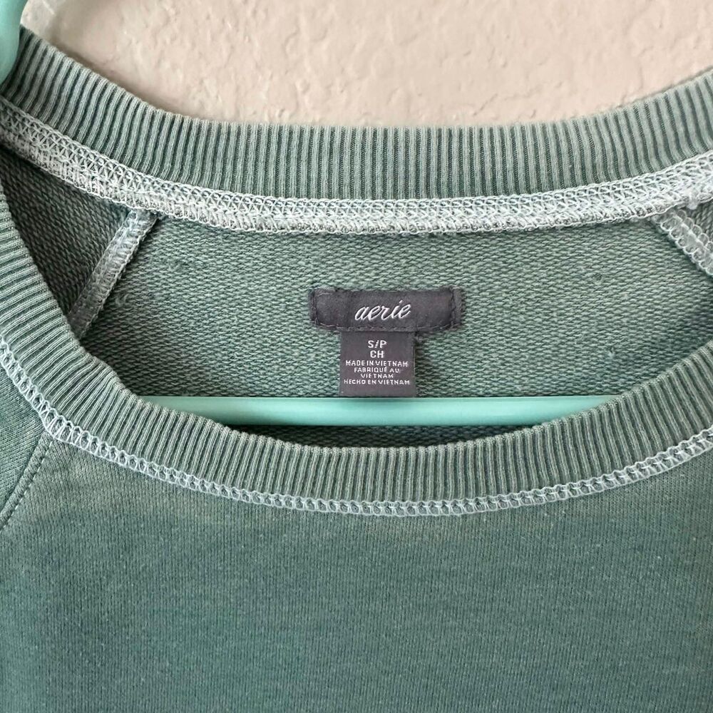 Aerie Distressed Crewneck Sweatshirt Small Green Raglan Fleece Pullover Lounge - Picture 3 of 6